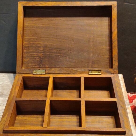 👍 Wood Box With Brass Inlays C3 - Picture 3 of 5